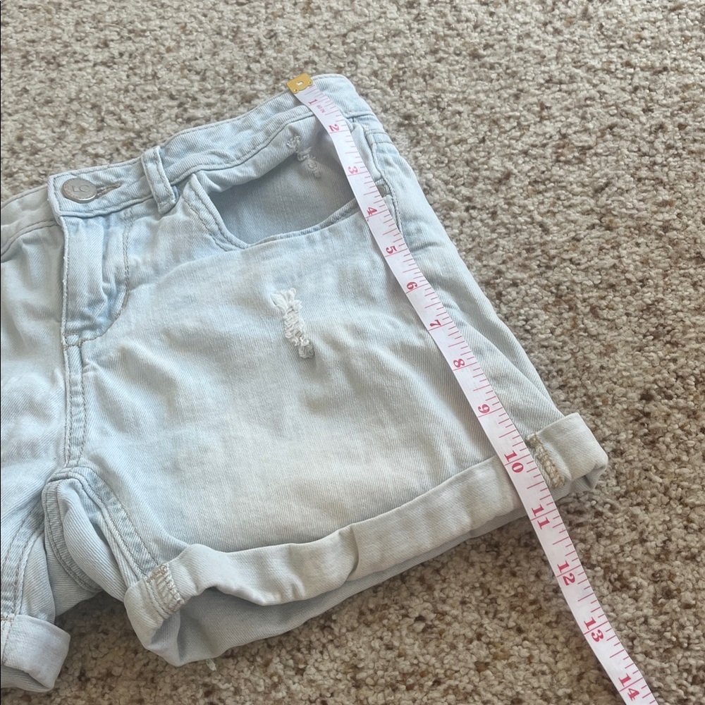 LC Lauren Conrad Light Wash cuffed cotton Jean Shorts - Picture 7 of 8